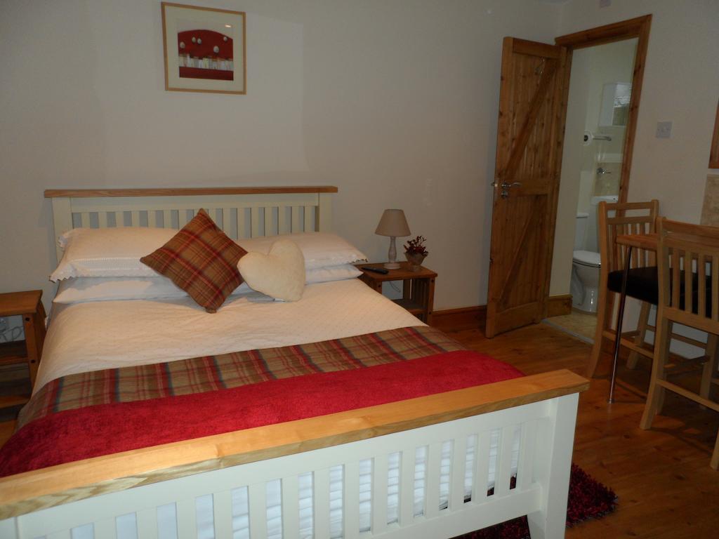 The Stables - Deer Park Farm Bed and Breakfast Solihull Exteriör bild