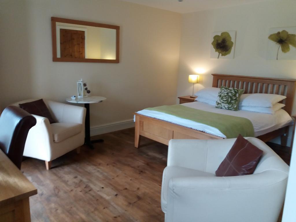 The Stables - Deer Park Farm Bed and Breakfast Solihull Exteriör bild